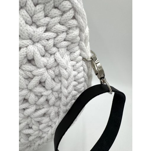 HELLA TÁSKA - FEHÉR 